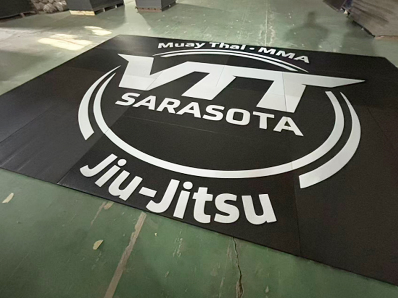 Why Smart Gym Owners Are Ditching Blank Mats for Custom Branding?